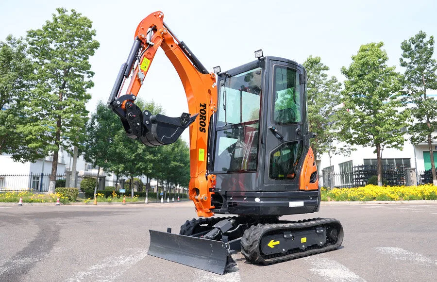 TE-25S 2,430 mm digging depth